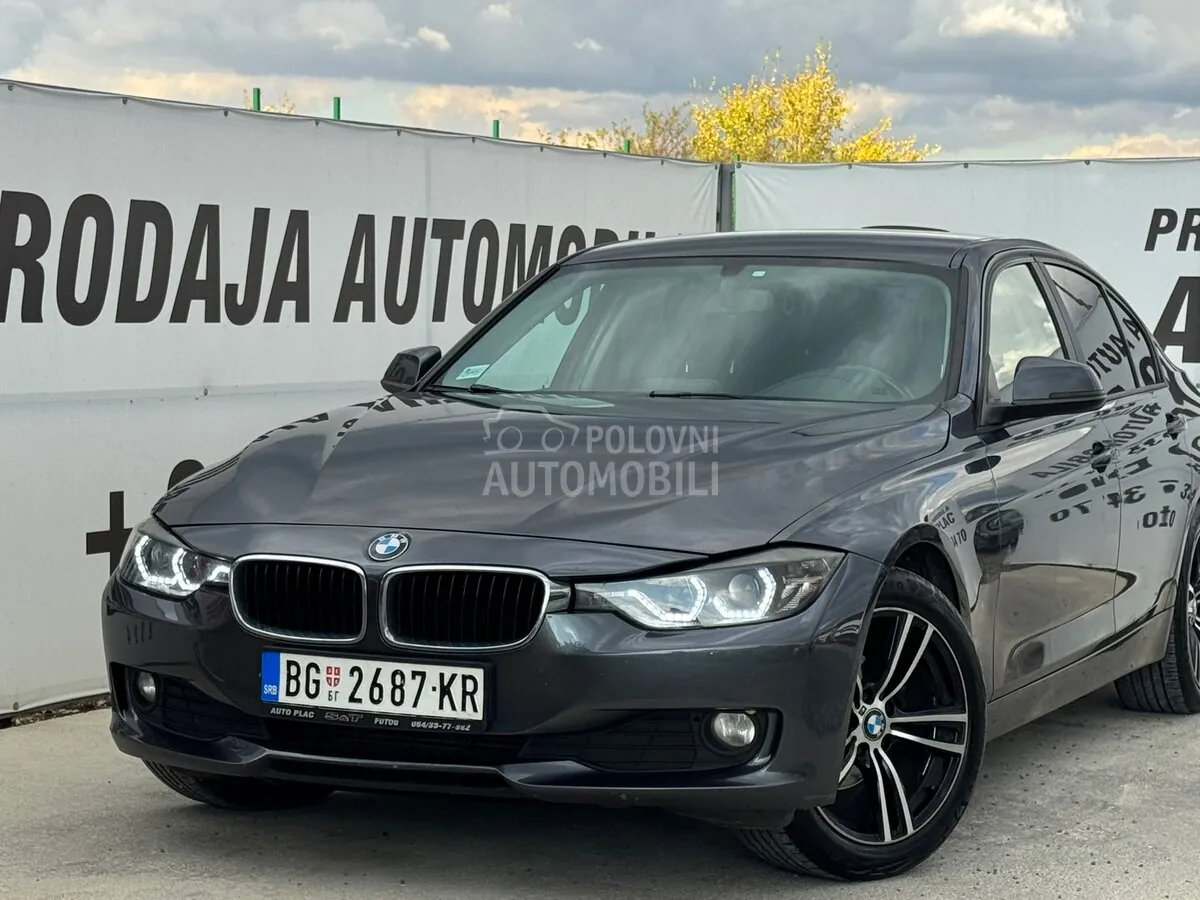 BMW 318 2012 photo 2