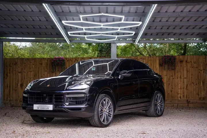 Porsche Cayenne 2019 photo 2