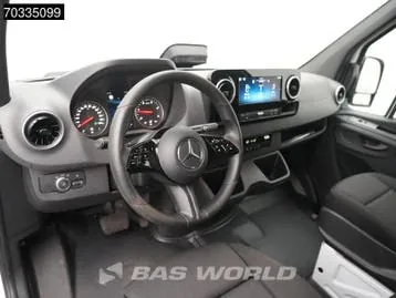 Mercedes-Benz Sprinter 2024 photo 3