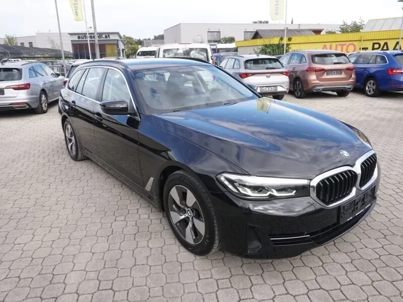 BMW 5 Series 2024 photo 3