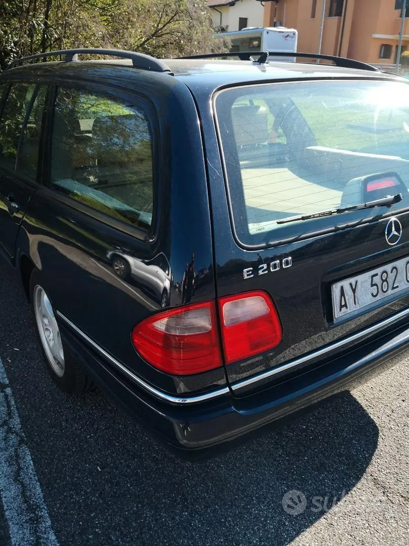 Mercedes-Benz E-Class 1998 photo 2