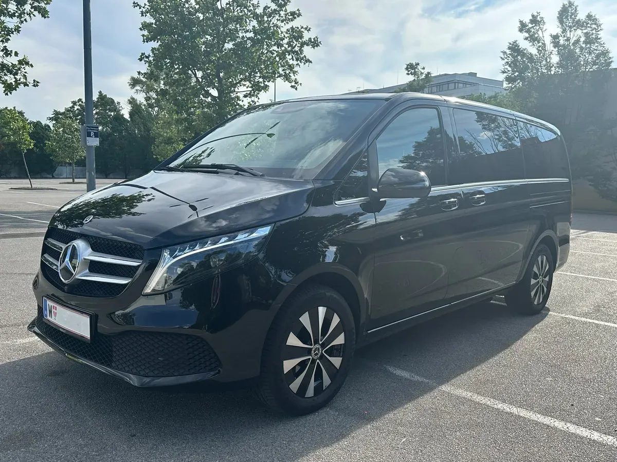 Mercedes-Benz V-Class 2024 photo 2