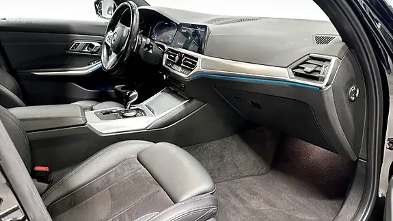 BMW 330E 2022 photo 3