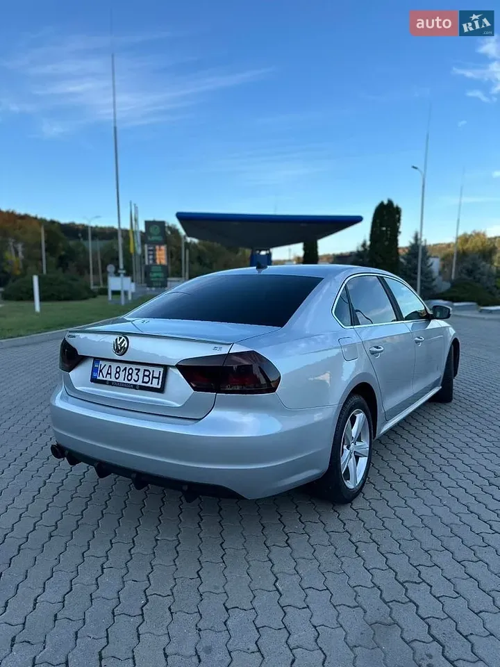 Volkswagen Passat 2012 photo 3