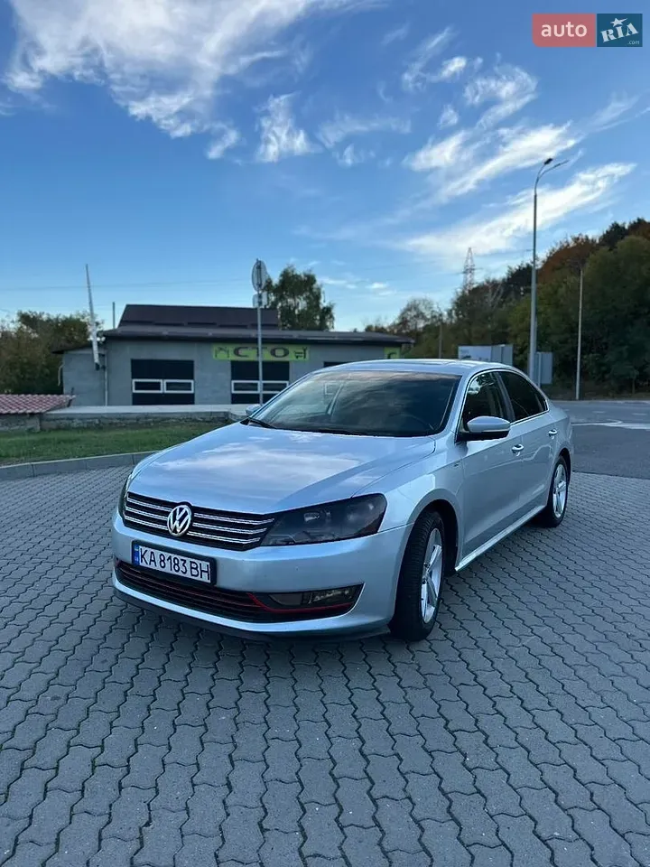 Volkswagen Passat 2012 photo 5