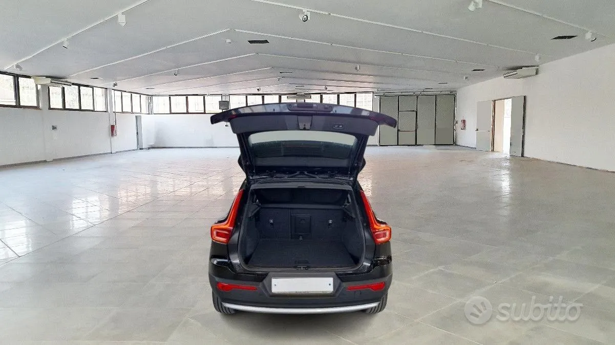 Volvo Xc40 2023 photo 4