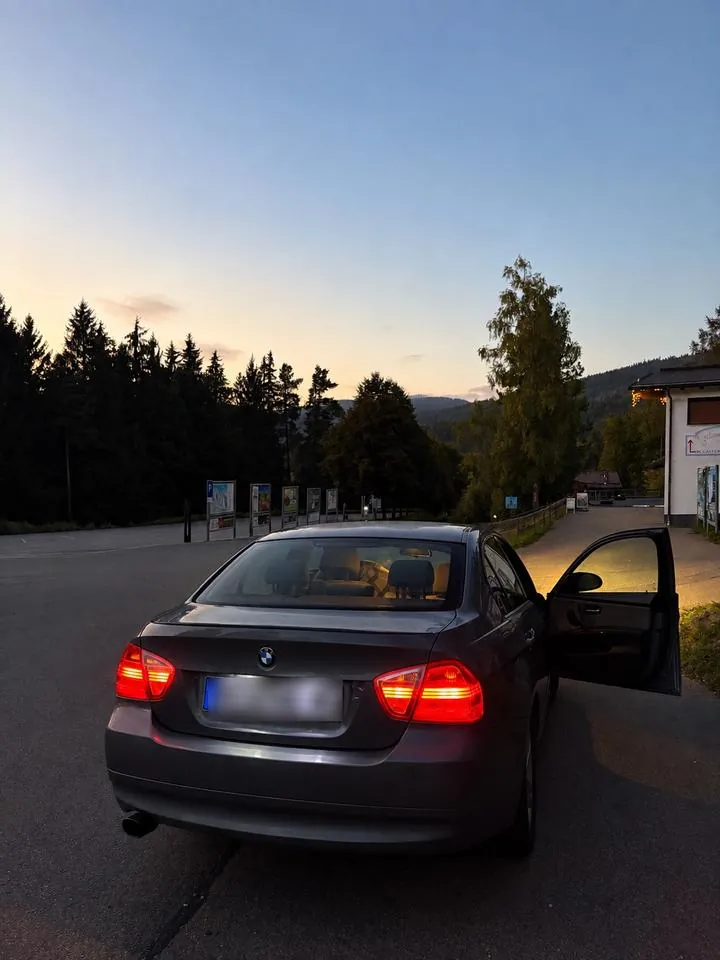 BMW E90