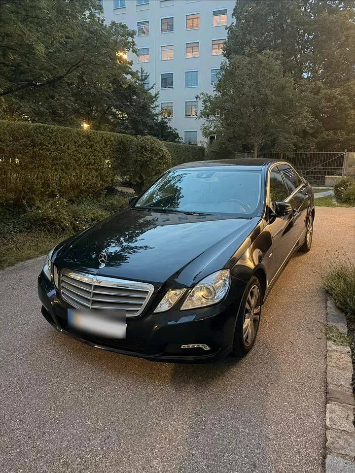 Mercedes-Benz E 200