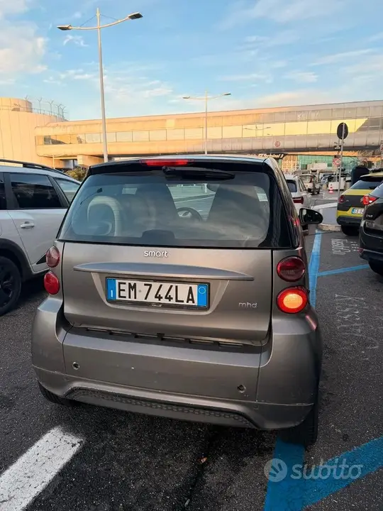 Smart Fortwo 2012 photo 2