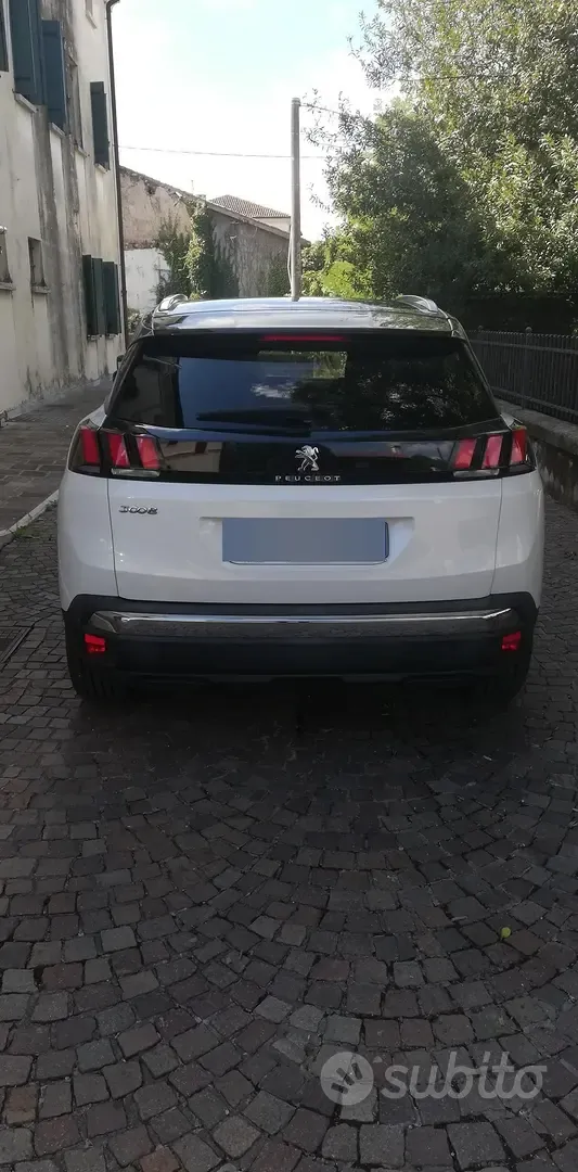 Peugeot 3008 2020 photo 2