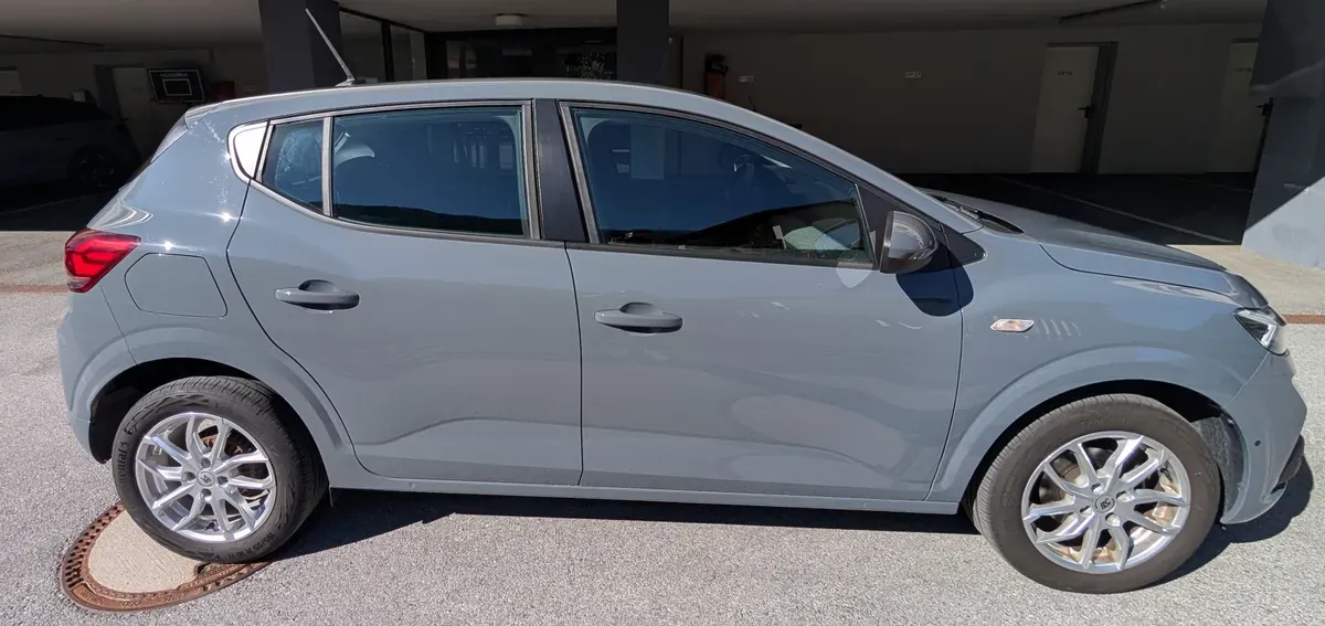 Dacia Sandero Expression Tce 90 2023 photo 2