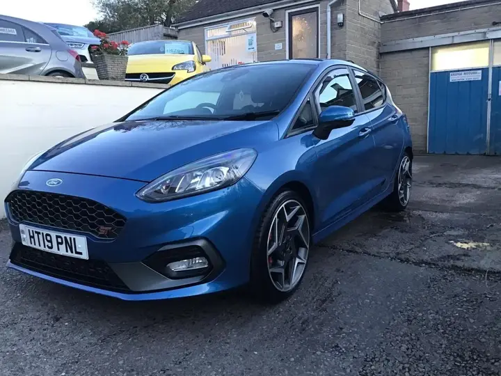 Ford Fiesta 2019 photo 2