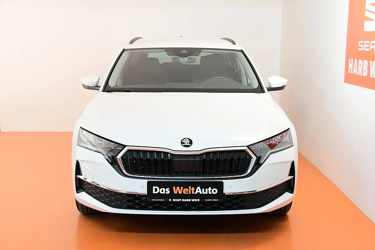 Skoda Octavia 2026 photo 3