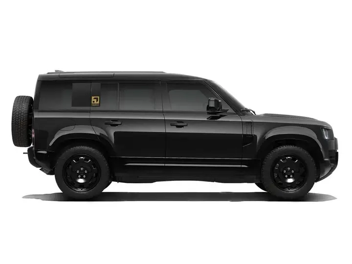 Land Rover Defender photo 2