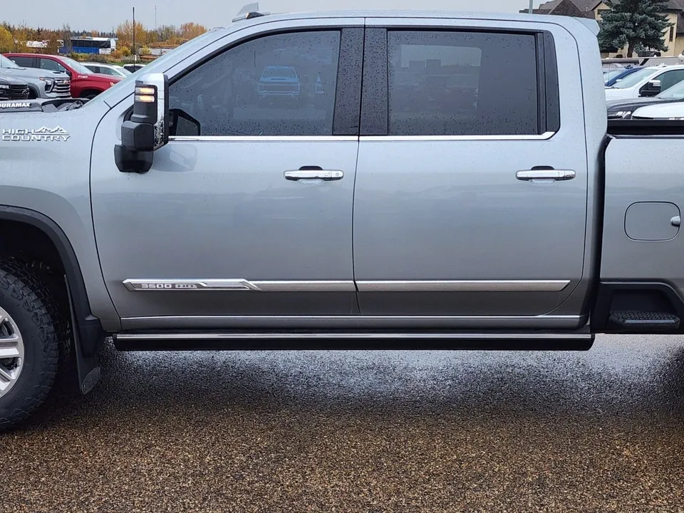 Chevrolet Silverado 3500Hd 2025 photo 4