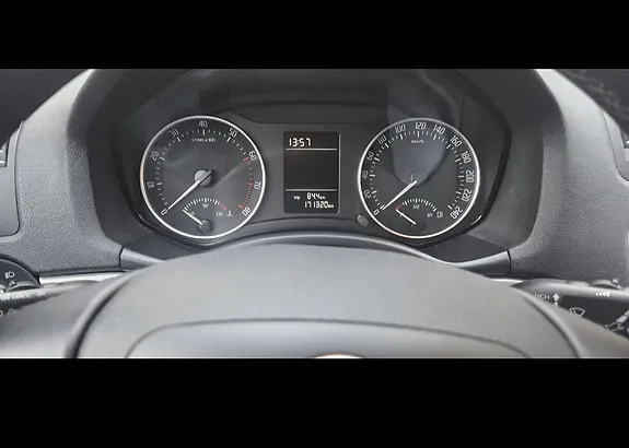 Skoda Octavia 2012 photo 5