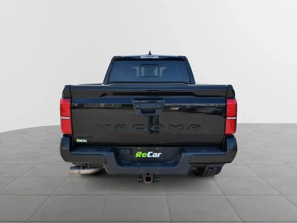 Toyota Tacoma 2024 photo 3