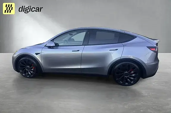 Tesla Model Y 2023 photo 3