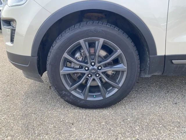Ford Explorer 2018 photo 3
