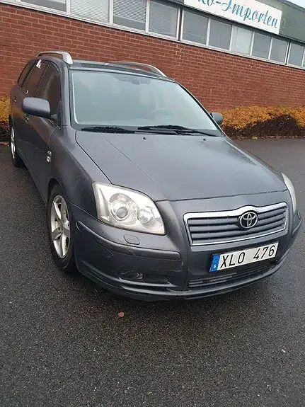 Toyota Avensis 2006 photo 2
