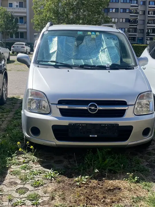 Opel Agila
