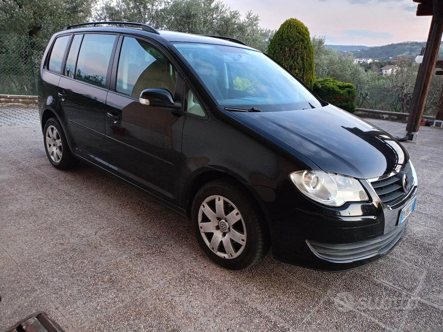 Volkswagen Touran 2008 photo 5