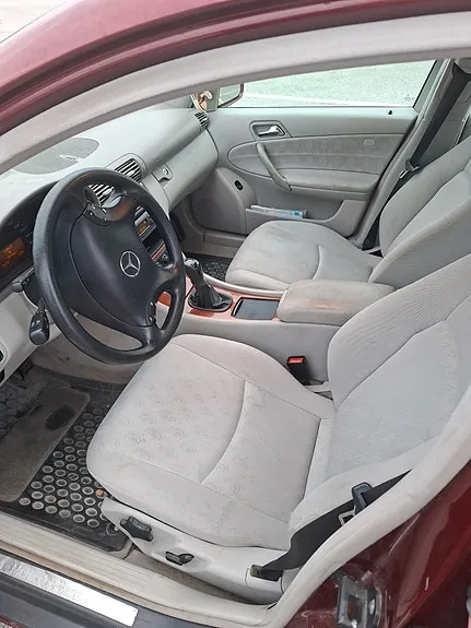 Mercedes-Benz C200 2001 photo 4