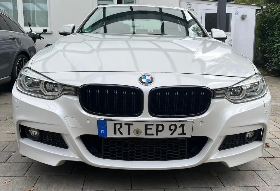 BMW 318I