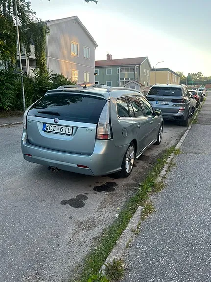 Saab 9-3 2010 photo 2
