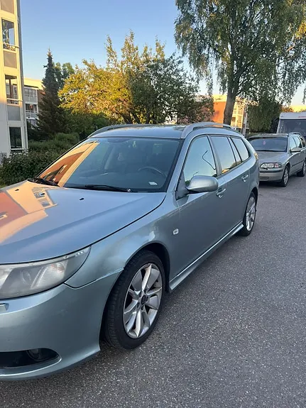 Saab 9-3 2010 photo 5