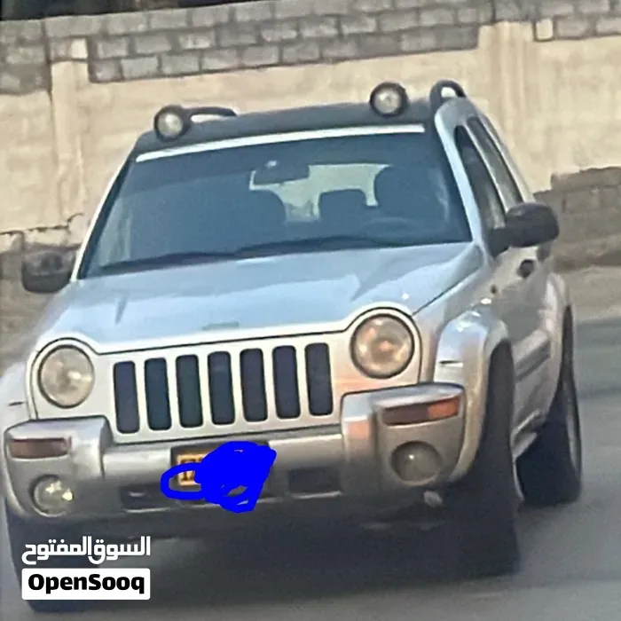 Jeep Cherokee 2005 photo 2