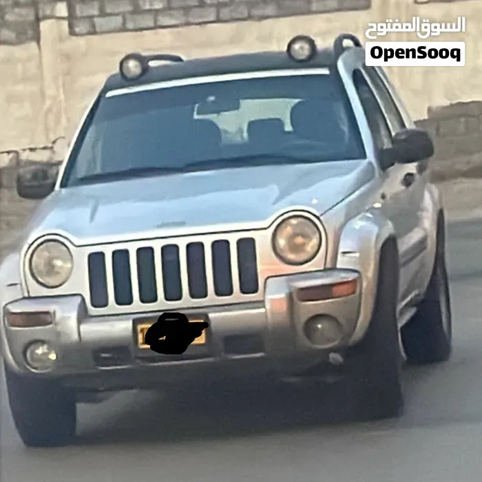 Jeep Cherokee 2005 photo 3