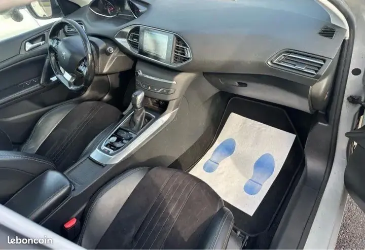 Peugeot 308 2017 photo 4