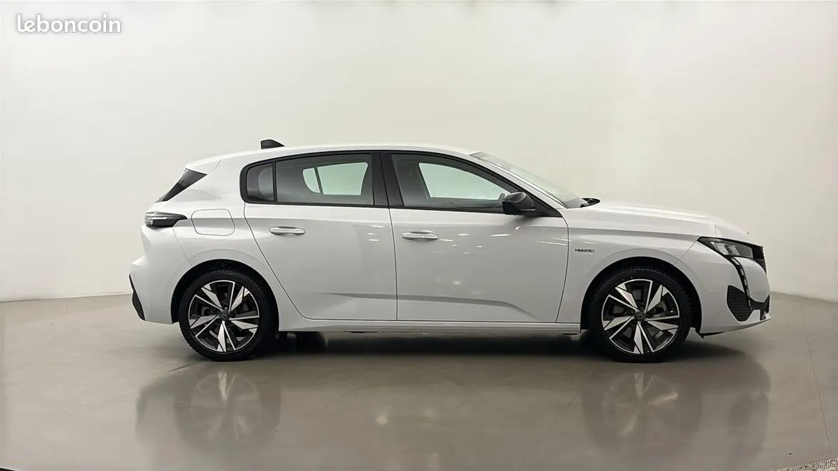 Peugeot 308 2023 photo 4