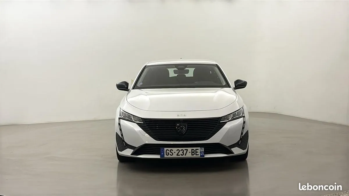 Peugeot 308 2023 photo 2