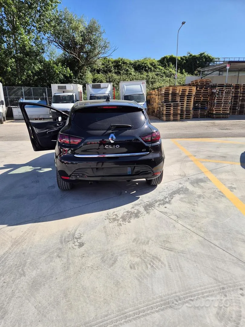 Renault Clio 2016 photo 5