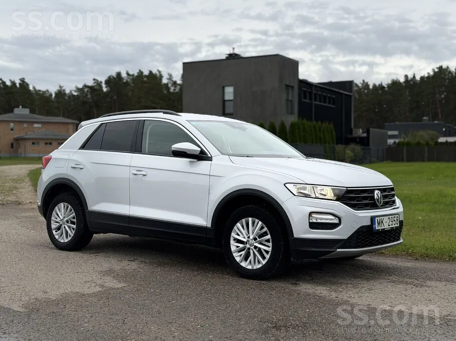 Volkswagen T-Roc 2020 photo 2