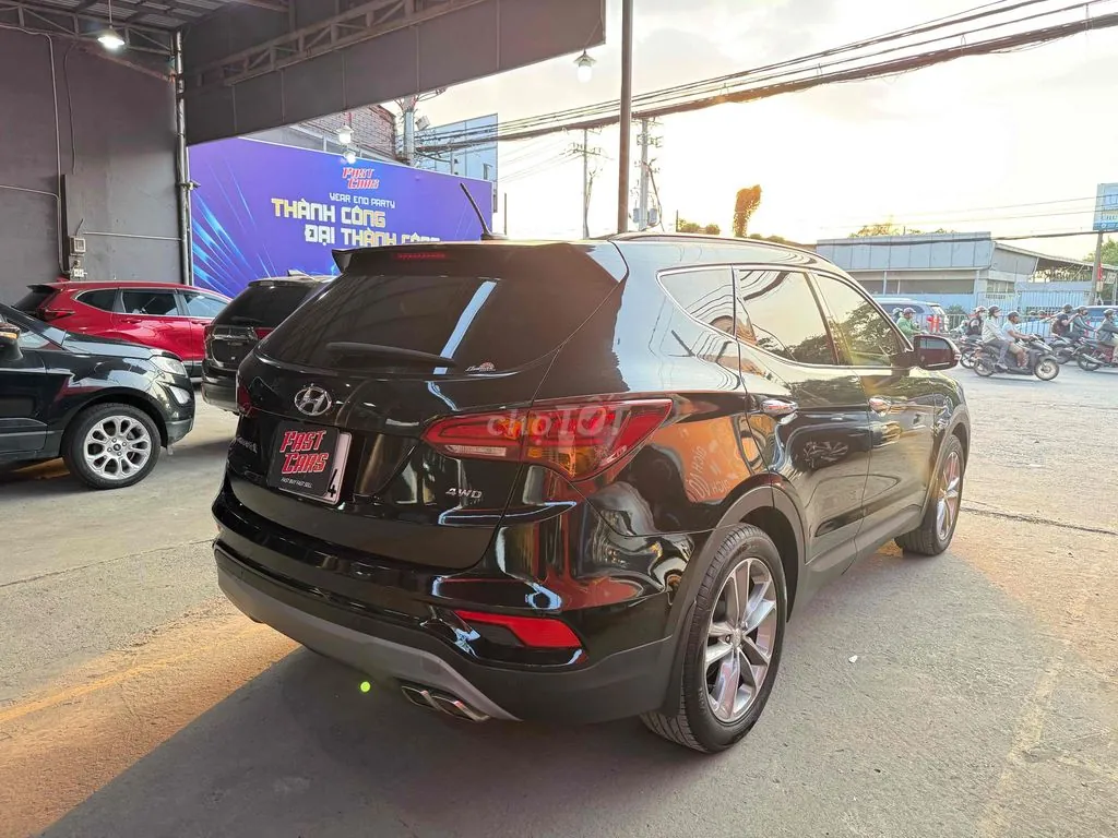 Hyundai Santa Fe 2018 photo 4