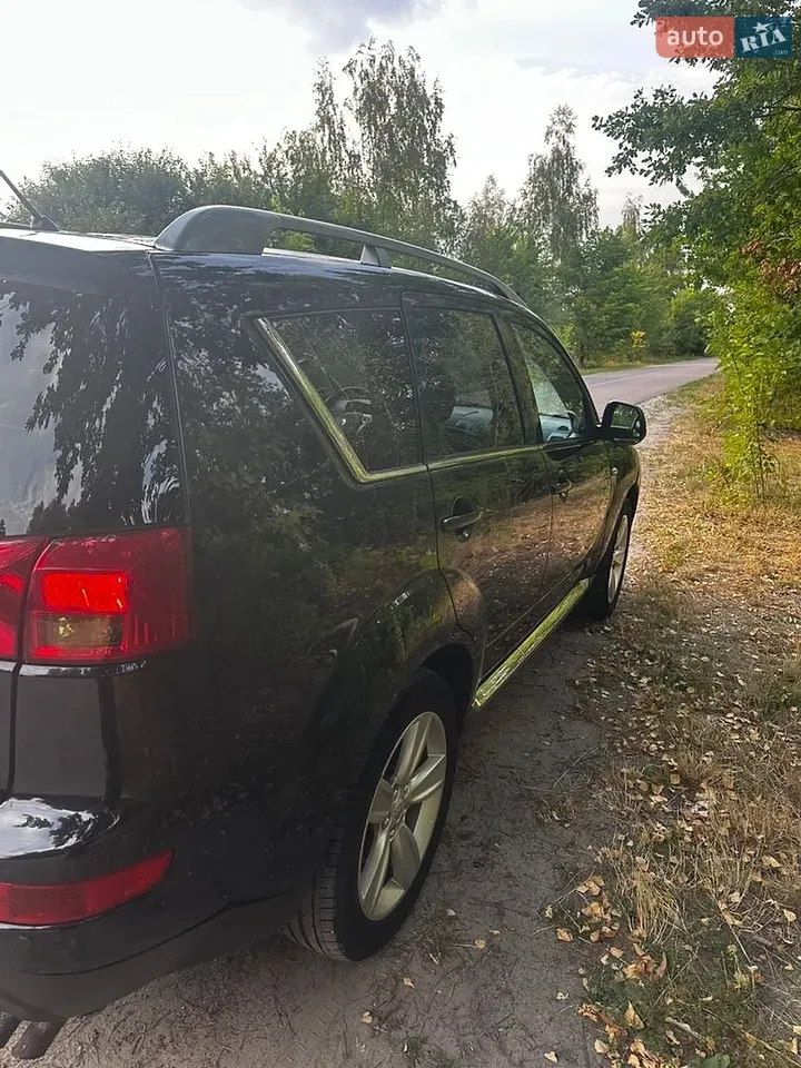 Peugeot 4007 2008 photo 3