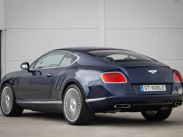 Bentley Continental Gt 2013 photo 3