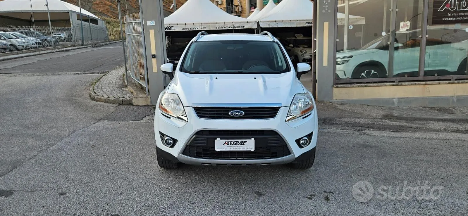 Ford Kuga 2012 photo 2