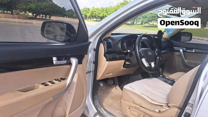 Kia Sorento 2012 photo 4