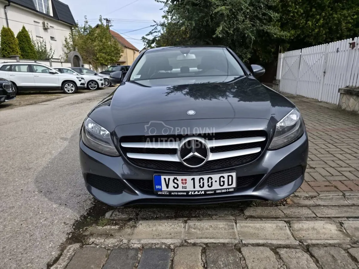 Mercedes-Benz C 180 2015 photo 2