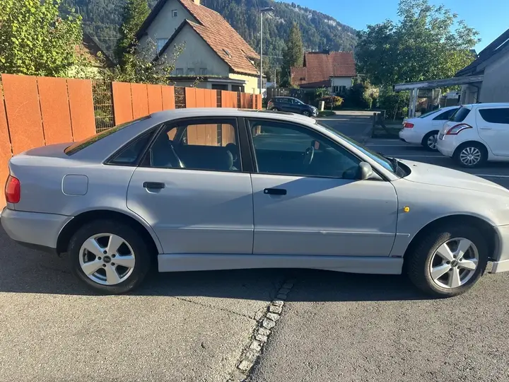 Audi A4 1996 photo 3