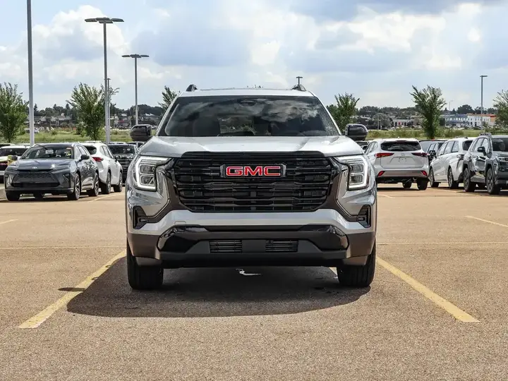 GMC Terrain 2027 photo 3