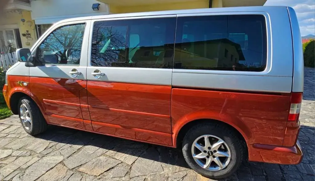 Volkswagen T5 2005 photo 3