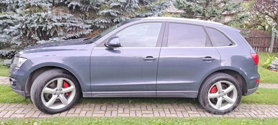 Audi Q5 2010 photo 4