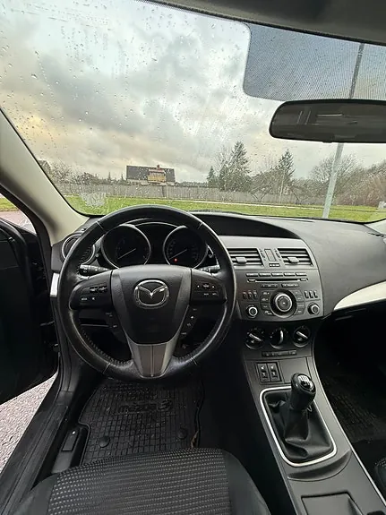 Mazda 3 2011 photo 5