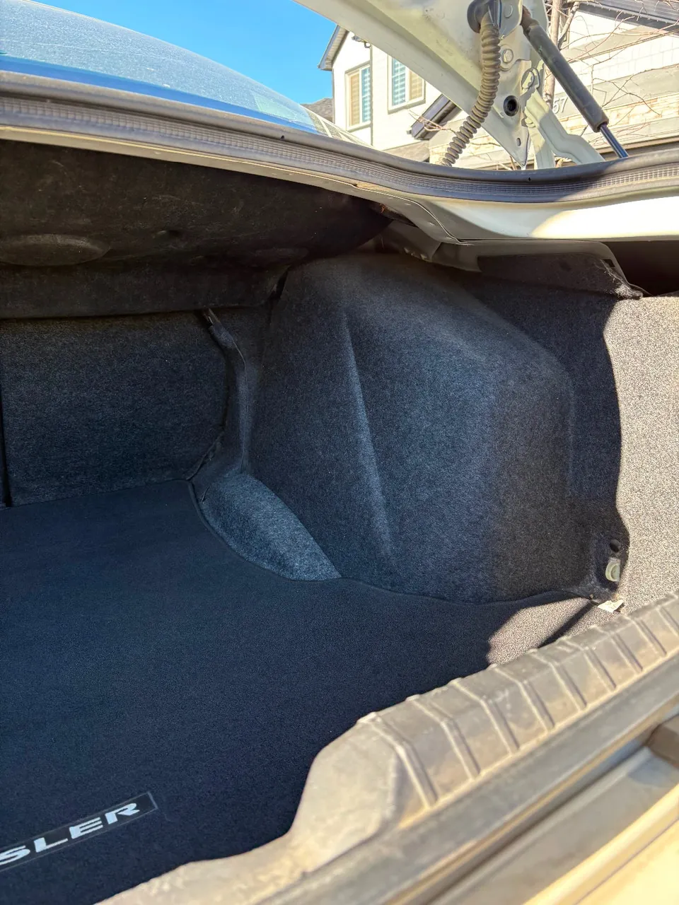 Chrysler 300C 2010 photo 4
