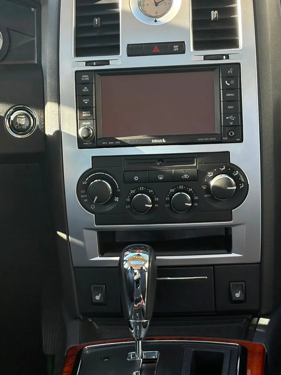 Chrysler 300C 2010 photo 5
